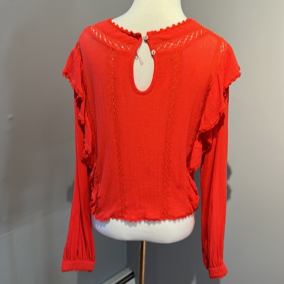 Free People red embroidered long sleeved blouse  s/p - Picture 3 of 3